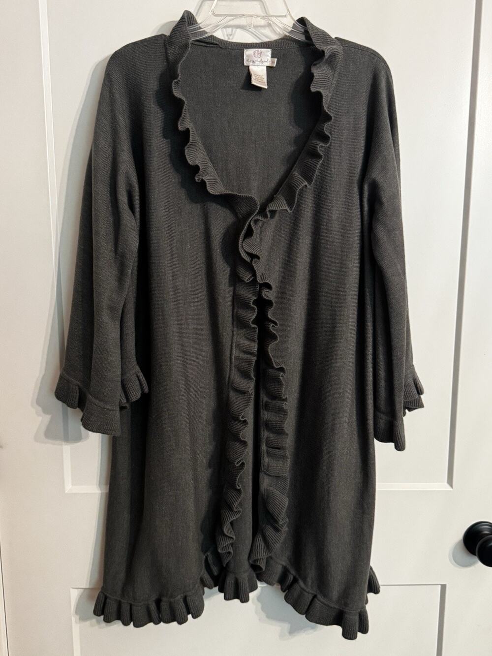 Hot In Hollywood Ruffled Cardigan Sweater Gray Sz M Preppy Office Academia
